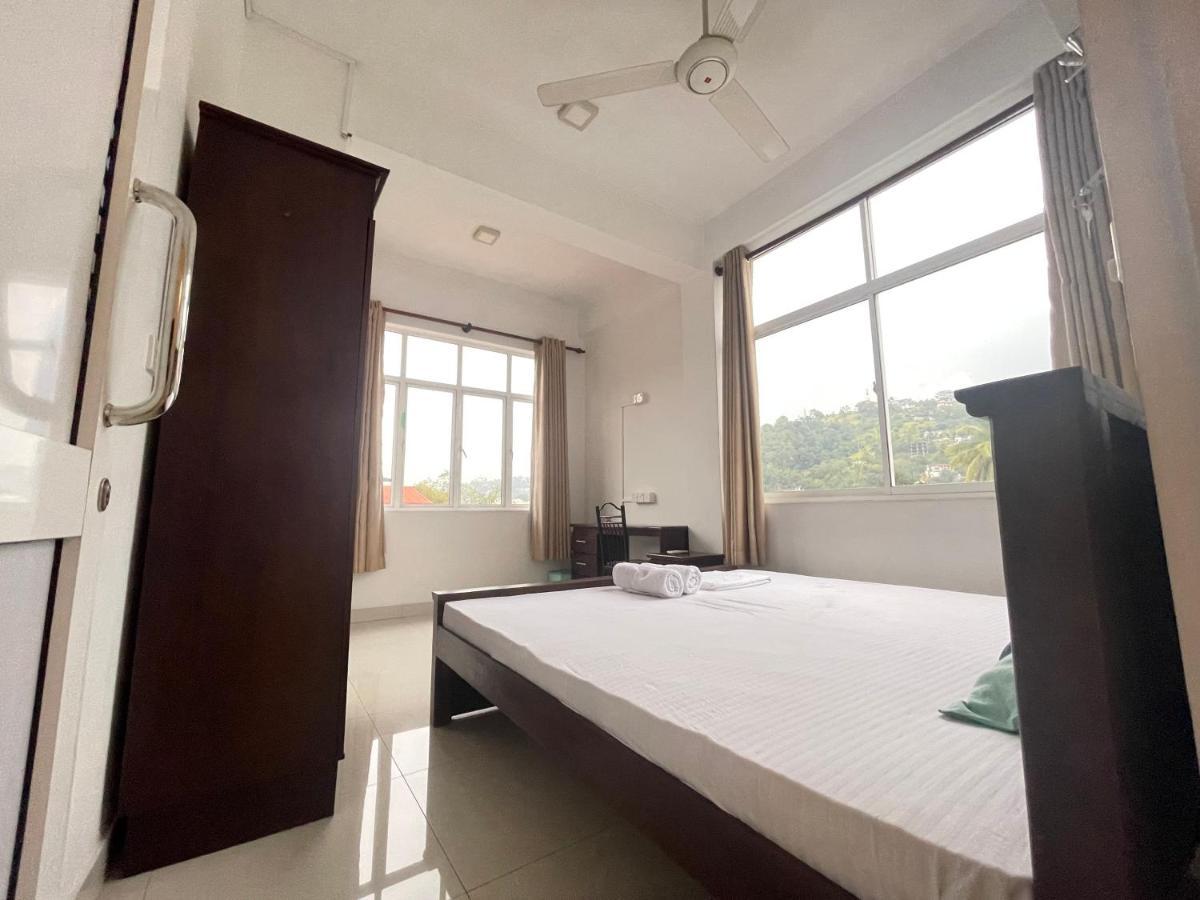 Smile Hub -youth Hostel- Guest house Kandy