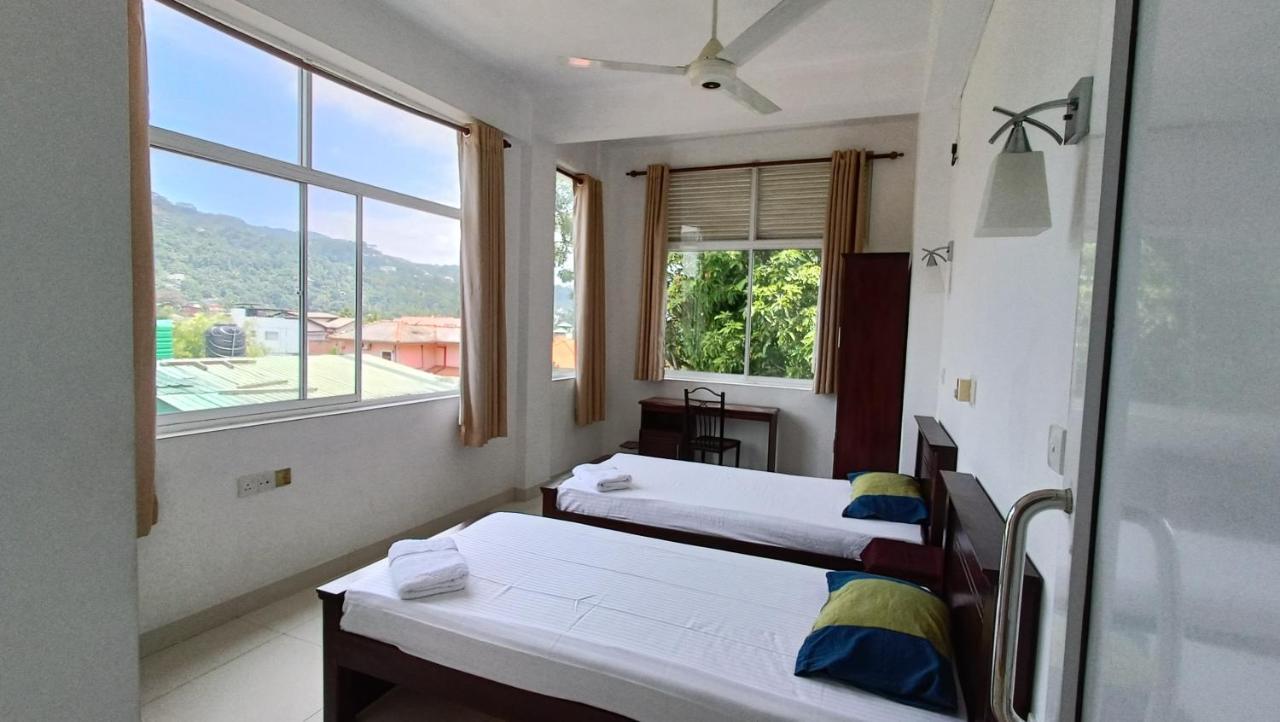 Guest house Smile Hub -youth Hostel- Kandy