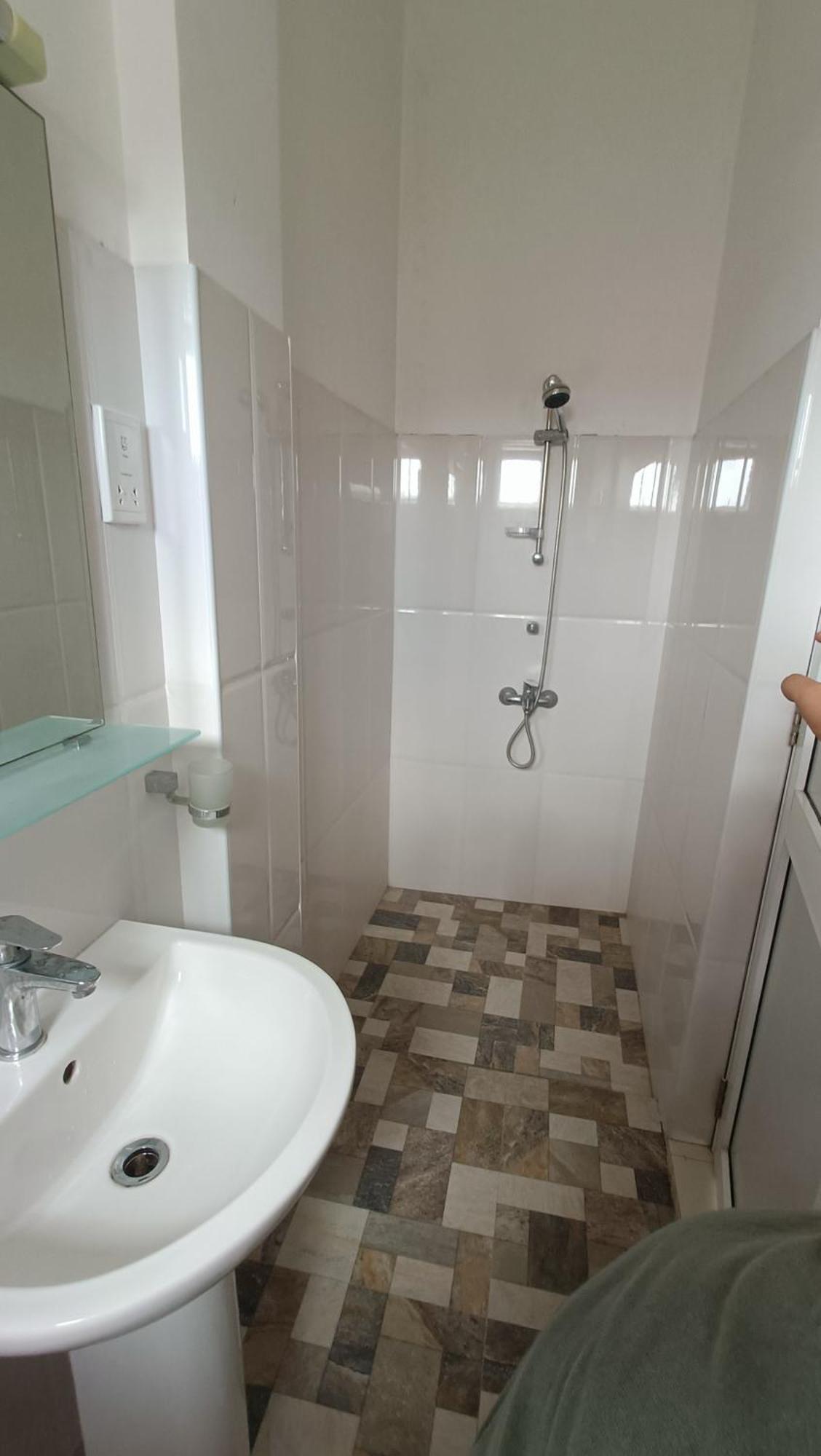 Smile Hub -youth Hostel- Guest house