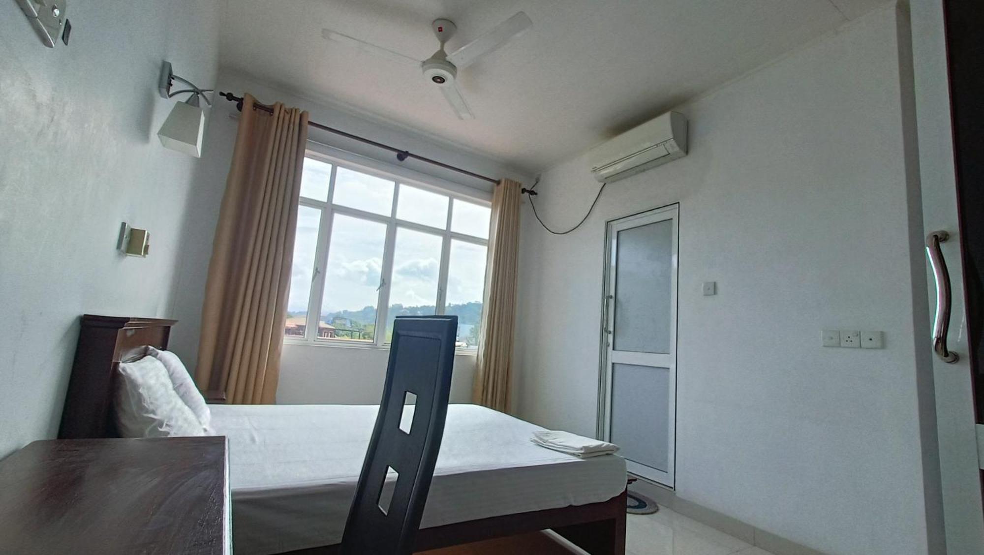 Smile Hub -youth Hostel- *